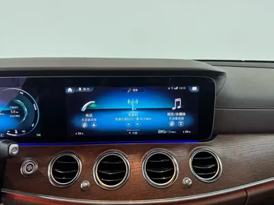 Mercedes-Benz E-Class 2023, 61000 км, за 32970.64 USD - фото 13
