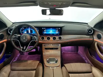 Mercedes-Benz E-Class 2023, 61000 км, за 32970.64 USD - фото 19