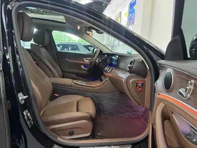 Mercedes-Benz E-Class 2023, 61000 км, за 32970.64 USD - фото 21