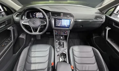 Volkswagen Tiguan 2022, 29130 км, за 42000.37 USD - фото 7