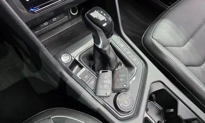 Volkswagen Tiguan 2022, 29130 км, за 42000.37 USD - фото 9