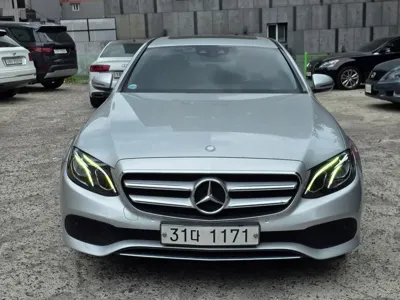 Mercedes-Benz E-Class · 2017 год