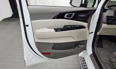 Kia Canival 2023, 32182 км, за 24025.21 USD - фото 24