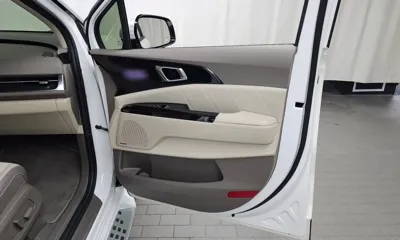 Kia Canival 2023, 32182 км, за 24025.21 USD - фото 25