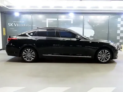 Hyundai Genesis 2016, 136000 км, за 4886 USD