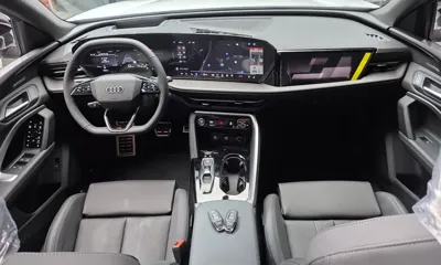 Audi Q5 2025, 17 км, за 55074.18 USD - фото 7