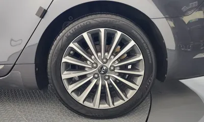 Kia K7 2018, 89713 км, за 8336.62 USD - фото 21