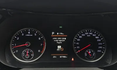 Kia K5 2022, 87789 км, за 12997.24 USD - фото 8
