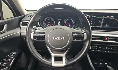 Kia K5 2022, 87789 км, за 12997.24 USD - фото 15