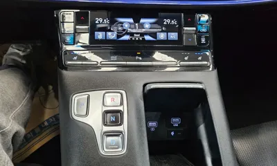 Hyundai Grandeur 2020, 74700 км, за 15042.03 USD - фото 18