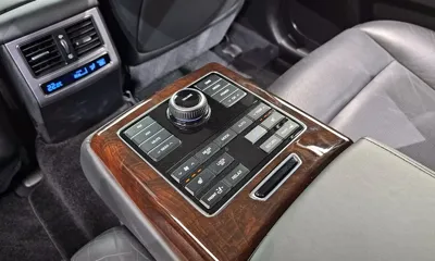 Hyundai Equus 2014, 129968 км, за 6045.63 USD - фото 19