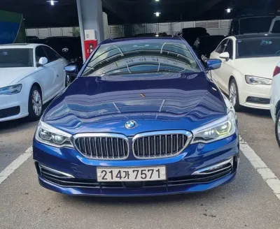 BMW 5-Series · 2018 год