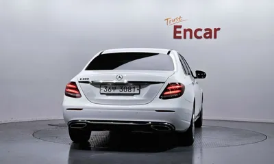 Mercedes-Benz E-Class 2018, 86746 км, за 13641.98 USD