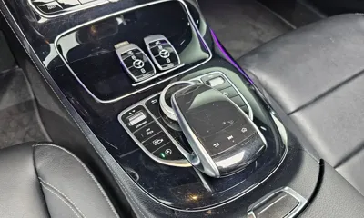 Mercedes-Benz E-Class 2018, 86746 км, за 13641.98 USD - фото 19