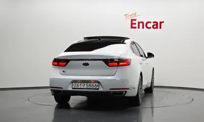 Kia K7 2017, 98467 км, за 10076.05 USD