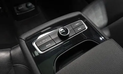 Kia K7 2017, 98467 км, за 10076.05 USD - фото 35