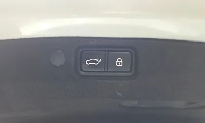 Kia K7 2017, 98467 км, за 10076.05 USD - фото 37