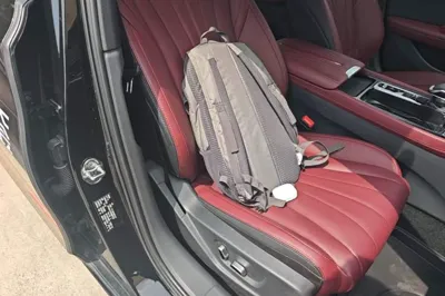 Hongqi H5 2025, 10700 км, за 16821 USD - фото 24