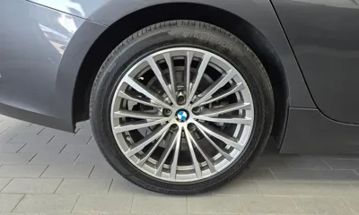 BMW 3-Series 2021, 94052 км, за 16148.09 USD