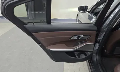 BMW 3-Series 2021, 94052 км, за 16148.09 USD - фото 25