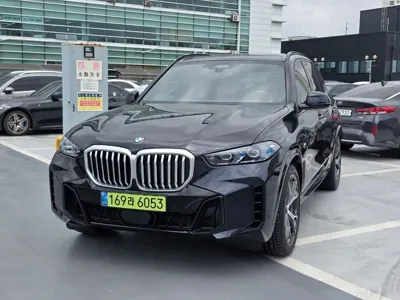 BMW X5 2025, 10996 км, за 79300.1 USD