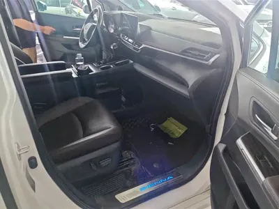 Toyota Sienna 2022, 93800 км, за 31488.5 USD - фото 8