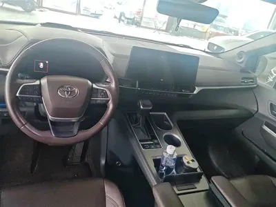 Toyota Sienna 2022, 93800 км, за 31488.5 USD - фото 12