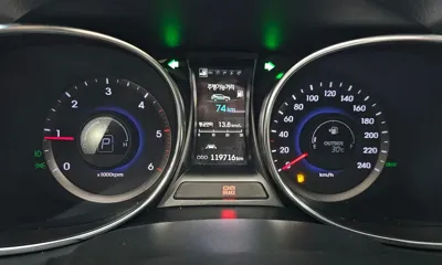 Hyundai Santafe 2014, 119716 км, за 7155.05 USD - фото 8