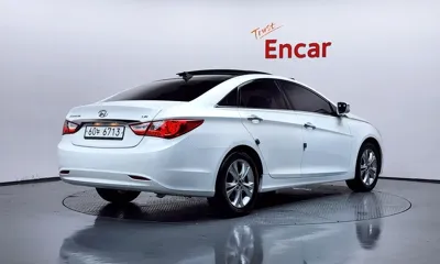 Hyundai Sonata 2012, 95988 км, за 3835.4 USD - фото 2