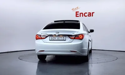 Hyundai Sonata 2012, 95988 км, за 3835.4 USD - фото 4