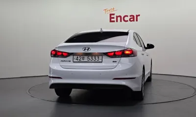 Hyundai Avante 2017, 139613 км, за 4297.71 USD