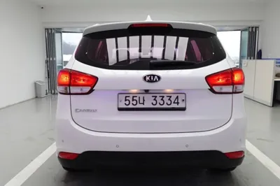 Kia Carens 2015, 140078 км, за 3818.03 USD