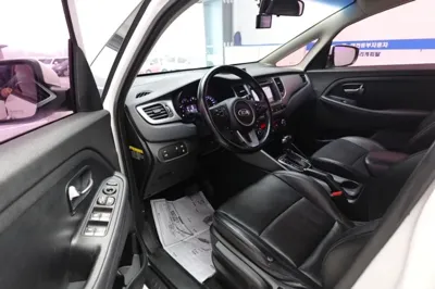 Kia Carens 2015, 140078 км, за 3818.03 USD - фото 10