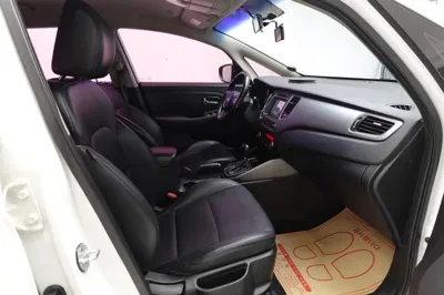 Kia Carens 2015, 140078 км, за 3818.03 USD - фото 15