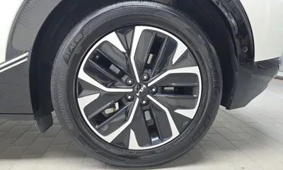 Kia EV6 2023, 111984 км, за 19364.58 USD - фото 21