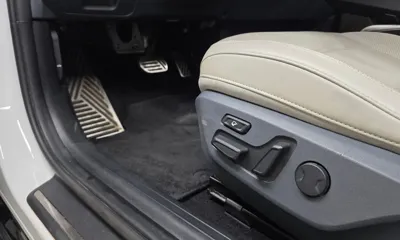 Kia EV6 2023, 111984 км, за 19364.58 USD - фото 33