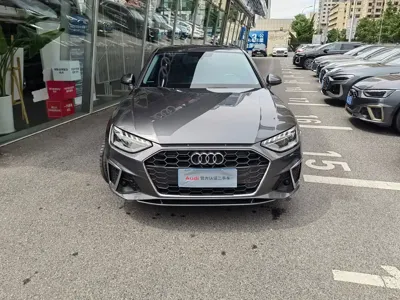 Audi A4L 2021, 117000 км, за 17460.46 USD