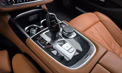 BMW 7-Series 2018, 130698 км, за 21530.79 USD - фото 9