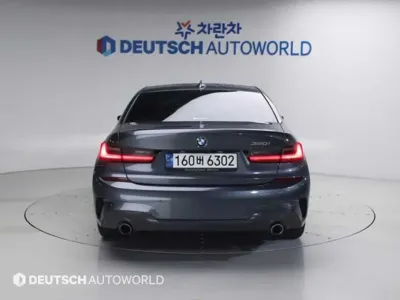 BMW 3-Series 2021, 121872 км, за 16133.24 USD