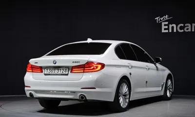 BMW 5-Series 2020, 81775 км, за 20152.29 USD