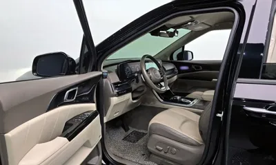 Kia Canival 2023, 51382 км, за 23187.06 USD - фото 11