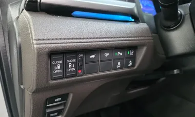 Honda Odyssey 2019, 76107 км, за 16345.02 USD - фото 14