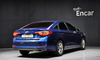 Hyundai Sonata 2015, 111548 км, за 2947.35 USD