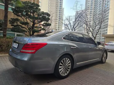 Hyundai Equus 2015, 215294 км, за 3230.92 USD