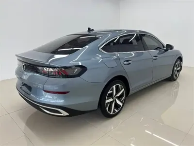 Volkswagen Lamando 2023, 41000 км, за 17480.53 USD