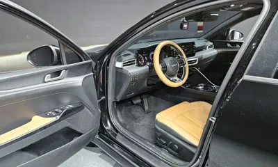 Kia K5 2022, 51408 км, за 15189.96 USD - фото 11
