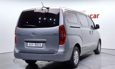 Hyundai Starex 2016, 27877 км, за 8986.13 USD