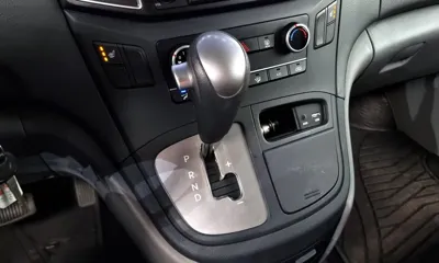 Hyundai Starex 2016, 27877 км, за 8977.37 USD - фото 9