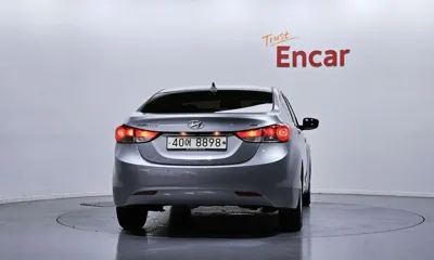 Hyundai Avante 2014, 138280 км, за 2953.92 USD