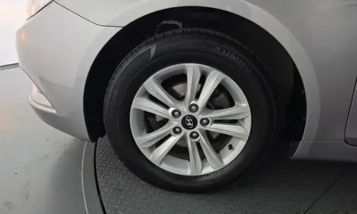 Hyundai Sonata 2012, 137088 км, за 2185.43 USD